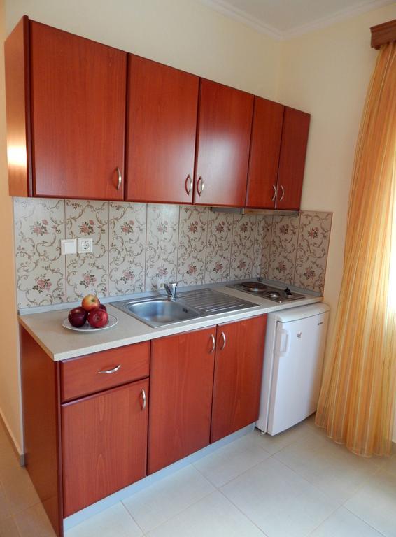 Panorama Apartments And Studios Криси Амудия Екстериор снимка